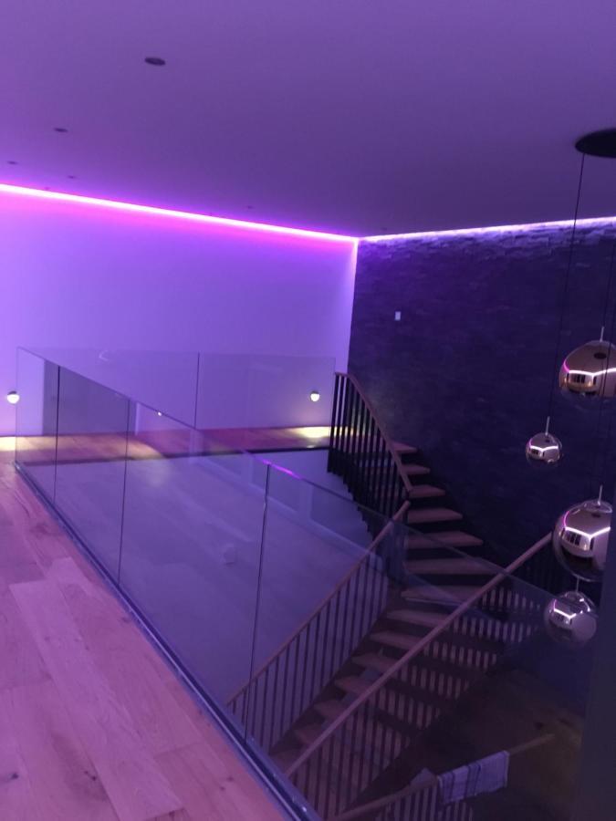Moderne Villa Mit Whirlpool Und Heimkino 瓦尔德基兴 外观 照片