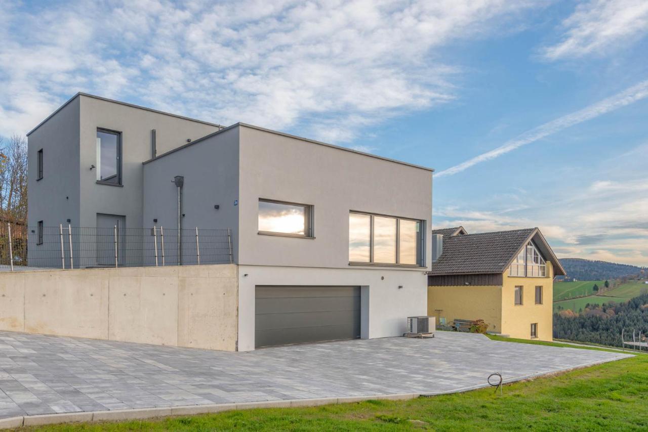 Moderne Villa Mit Whirlpool Und Heimkino 瓦尔德基兴 外观 照片